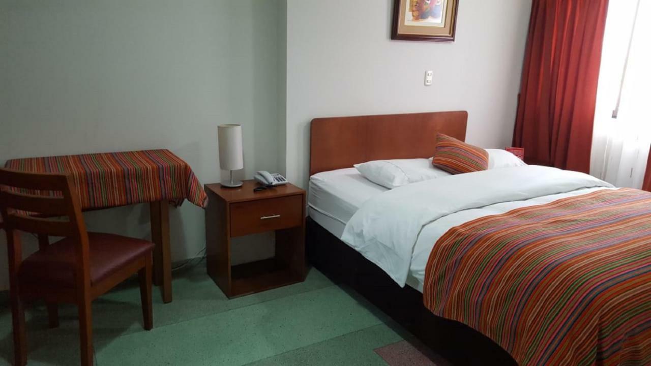 Hotel Cholcana リマ エクステリア 写真